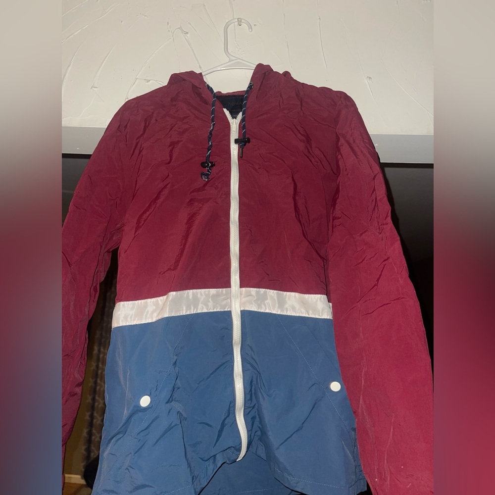 Nomad Jacket

Medium
Maroon, Blue, and White
Both functional and fashionable